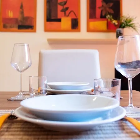Welcomely - Piedra Del Sol Apartment